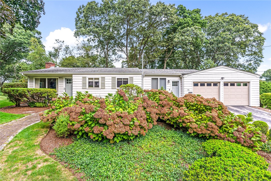 Candle Hill Ct, Warwick, RI 02886