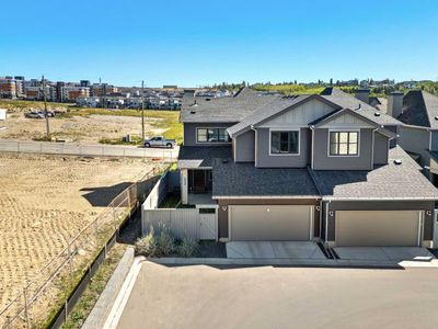 2319 81 St Sw, Home with 4 bedrooms, 3 bathrooms and 4 parking in Calgary AB | Image 2