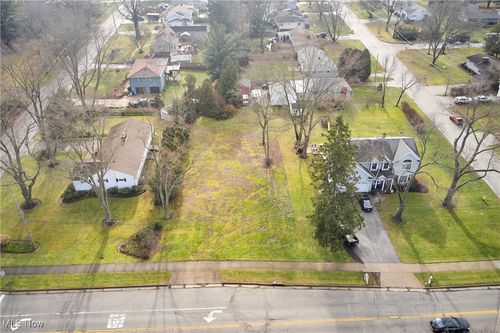 2440 Sand Run Pkwy, Fairlawn, OH, 44333-3843 | Card Image