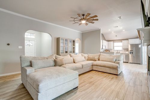 504 Westgate Dr, Aledo, TX, 76008-4477 | Card Image