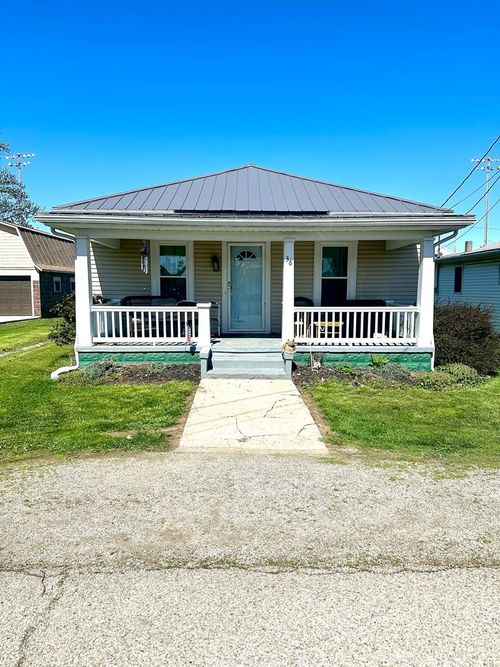 38 Porter Ave, Frankfort, OH, 45628-8011 | Card Image