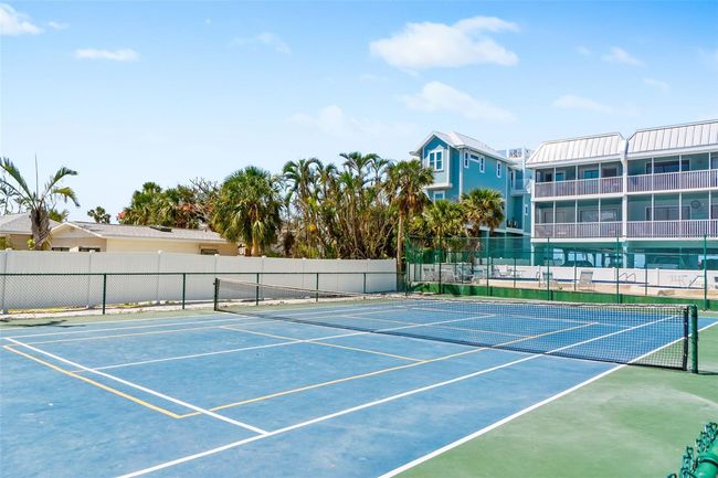 14 - 901 Gulf Dr S, Condo with 2 bedrooms, 2 bathrooms and null parking in Bradenton Beach FL | Image 33