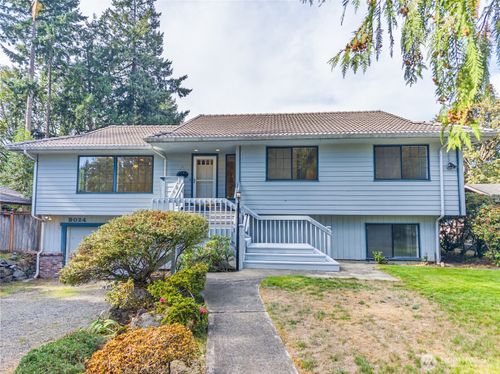 9024 Waverly Dr Sw, Lakewood, WA, 98499-1900 | Card Image