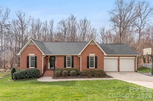 111 Creek Hollow Trl, Belmont, NC, 28012-9512 | Card Image