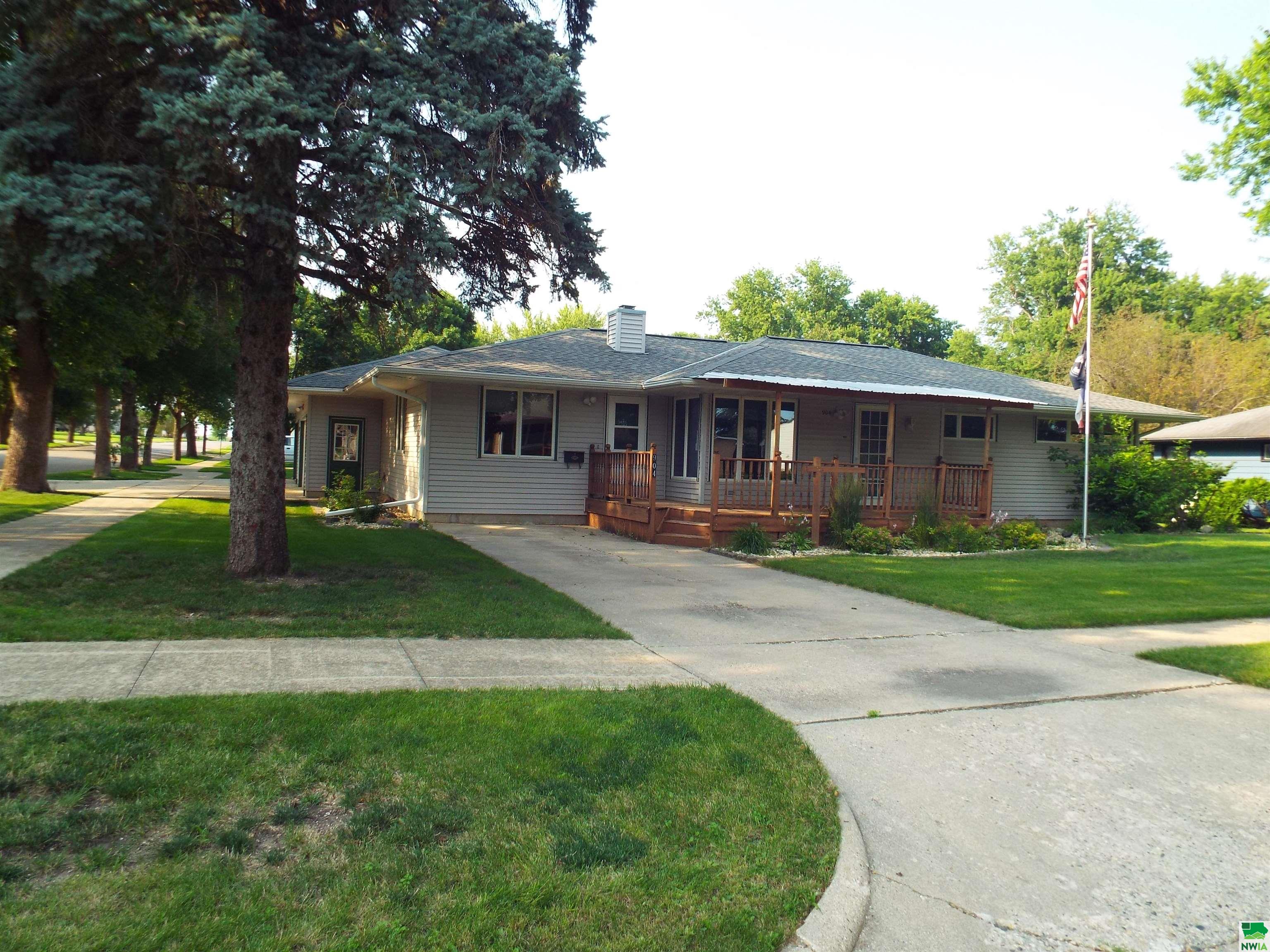 2nd St, Sibley, IA 51249