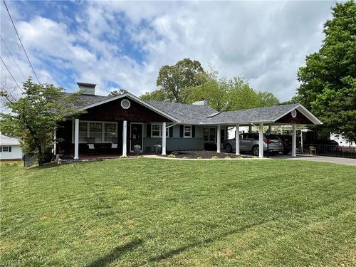 1529 Five Oaks Trail, Mount Airy, NC, 27030 | Card Image