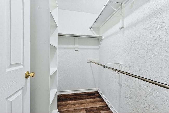 2107 Meadows Cir, House other with 3 bedrooms, 2 bathrooms and null parking in Sherman TX | Image 20