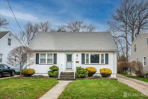 32 Sheridan Ave, Metuchen, NJ, 08840-2612 | Card Image