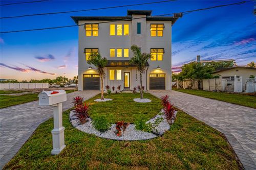 11460 7th St E, TREASURE ISLAND, FL, 33706-3036 | Card Image