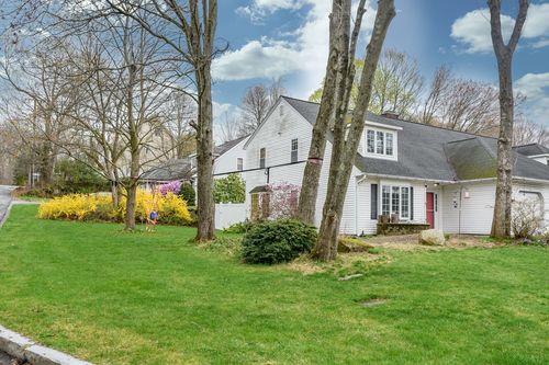 10-10 Homeward Ln, Natick, MA, 01760-3749 | Card Image