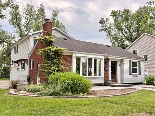 2111 Earlmont Rd, Berkley, MI, 48072-1835 | Card Image