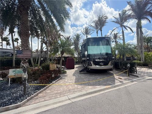 412 Nw Chipshot Ln, Port St Lucie, FL, 34986-2244 | Card Image