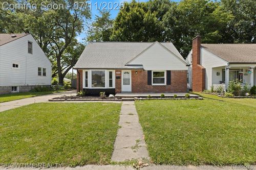 23041 Shakespeare Ave, Eastpointe, MI, 48021-1717 | Card Image
