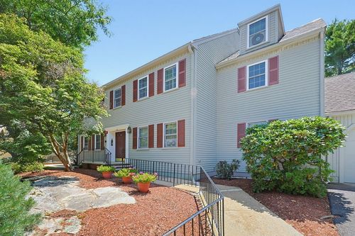 16-16 Valiant Way, Salem, MA, 01970-6606 | Card Image
