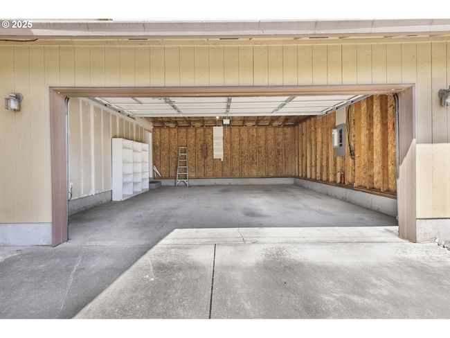 5580 Franklin Blvd, House other with 3 bedrooms, 2 bathrooms and 2 parking in Eugene OR | Image 27