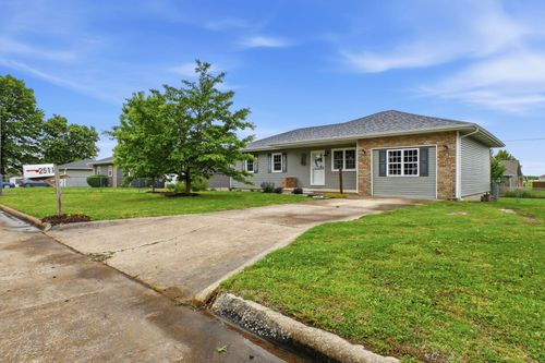 2511 S Orchard Avenue, Bolivar, MO, 65613 | Card Image