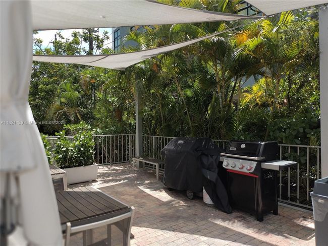 APT-706 - 575 Crandon Blvd, Condo with 2 bedrooms, 2 bathrooms and null parking in Key Biscayne FL | Image 26
