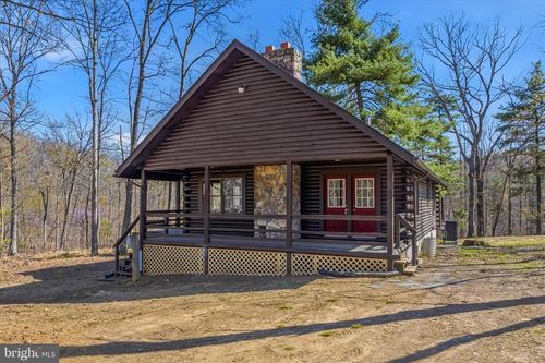 430 Homewood Hollow Ln, BERKELEY SPRINGS, WV, 25411-5951 | Card Image