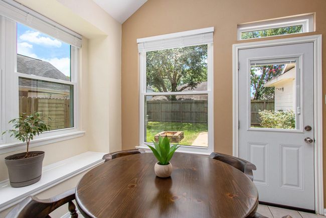 3702 Walden Dr, House other with 3 bedrooms, 2 bathrooms and 2 parking in Pearland TX | Image 8