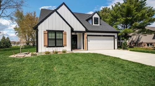10399 Maple Xing, Canadian Lakes, MI, 49346-8772 | Card Image