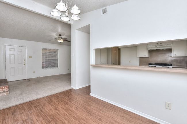 Unit B Dining Area/ Family Room | Image 31