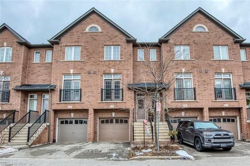 991 Reimer Common, Burlington, ON, L7R0C8 | Card Image