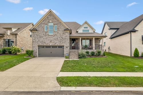 2012 Wt Chandler Blvd, Gallatin, TN, 37066-5117 | Card Image