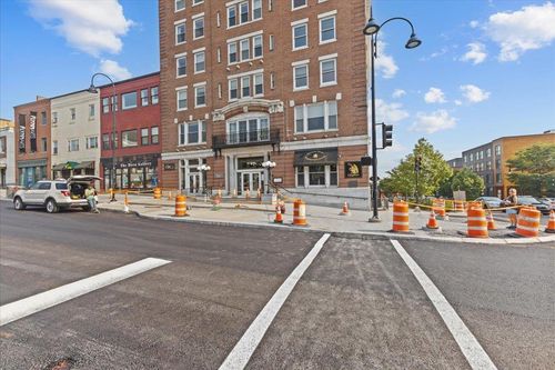 302-131 Main St, Burlington, VT, 05401-5606 | Card Image