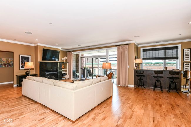 UNIT-303 - 333 Massachusetts Ave, Condo with 3 bedrooms, 2 bathrooms and null parking in Indianapolis IN | Image 14
