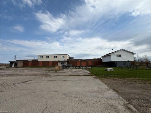 443 Regional Rd 20, Stoney Creek, ON, L8J3H6 | Card Image