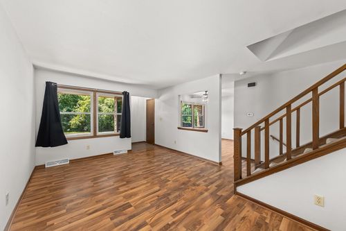 21810-21800 Watertown Road, Brookfield, WI, 53186 | Card Image