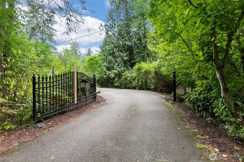 9902 274th St E, Graham, WA, 98338-9115 | Card Image
