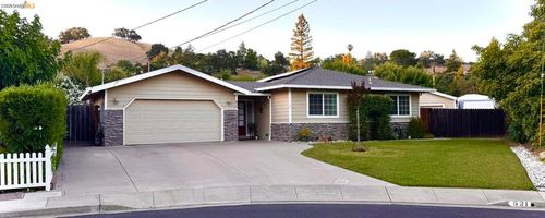631 Sherree Ct, Martinez, CA, 94553-5935 | Card Image