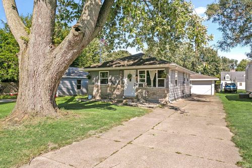 58778 Campbell St, Mishawaka, IN, 46544-6752 | Card Image
