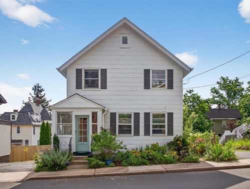 37 S Mill St, Nyack, NY, 10960-3743 | Card Image