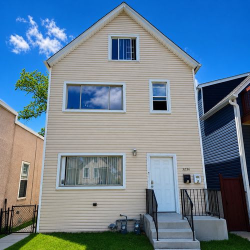 3236 S 49th Ave, Cicero, IL, 60804-4048 | Card Image