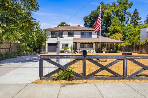 11 Anderson Avenue, Winters, CA, 95694 | Card Image