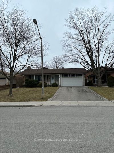 2 Cosway Crt, House other with 3 bedrooms, 2 bathrooms and 6 parking in Etobicoke ON | Image 1