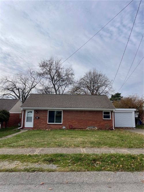 106 Larry St, Aliquippa, PA, 15001-4436 | Card Image