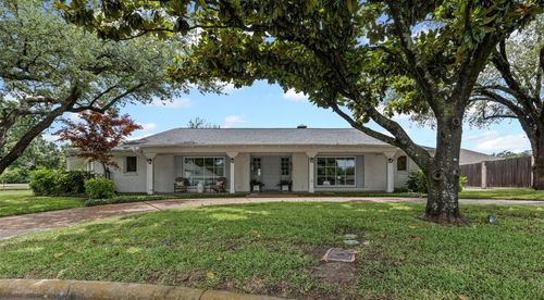 6805 Benito Ct, Fort Worth, TX, 76126-2301 | Card Image