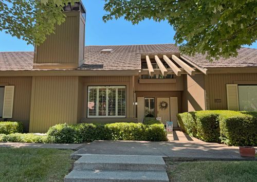 11488 Gold Country Boulevard, Gold River, CA, 95670 | Card Image