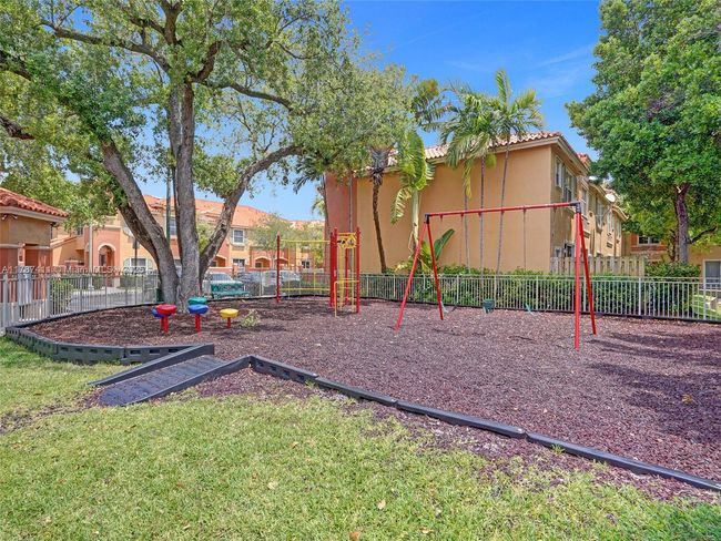3004 - 4971 Leeward Ln, Condo with 3 bedrooms, 3 bathrooms and null parking in Fort Lauderdale FL | Image 27