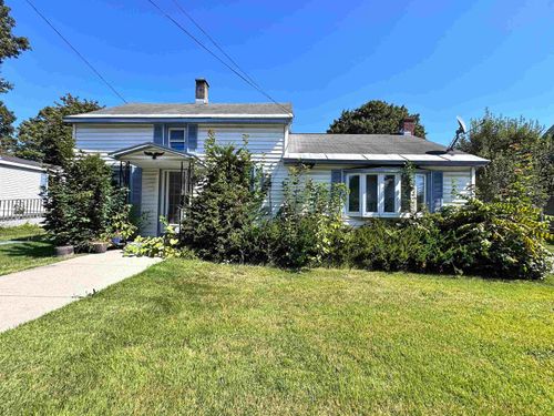 890 Vt Route 7a, Shaftsbury, VT, 05262-9553 | Card Image