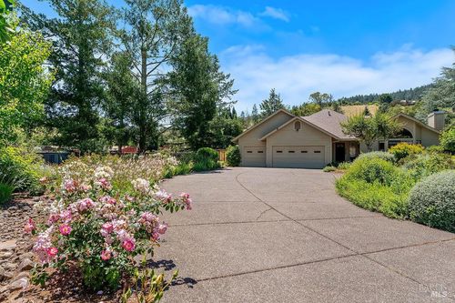 8280 Oakmont Drive, Santa Rosa, CA, 95409 | Card Image
