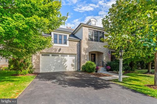 23292 April Mist Pl, BRAMBLETON, VA, 20148-5720 | Card Image