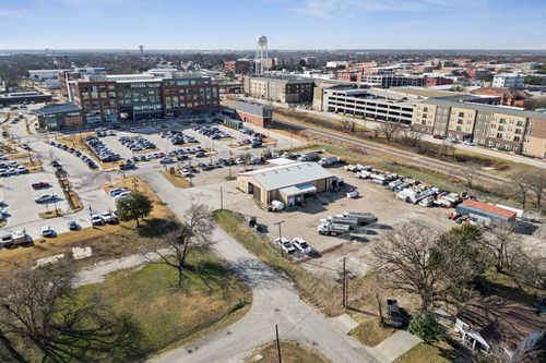 313 Main Street, Mckinney, TX, 75069 | Card Image