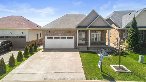 4432 Cinnamon Grove, Niagara Falls, ON, L2G0G2 | Card Image