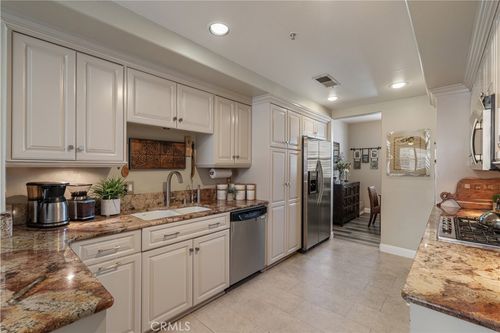 apt-209-5142 Warner Ave, Huntington Beach, CA, 92649-4035 | Card Image