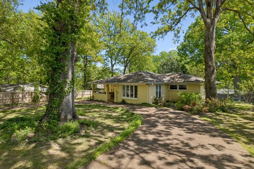 101 W Hills Ter, Dickson, TN, 37055-2146 | Card Image