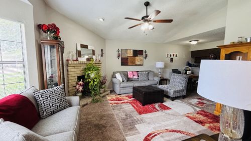 1405 High Plains Dr, Mesquite, TX, 75149-1747 | Card Image